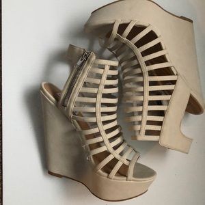 👡NEW Steve Madden Caged Wedges 👡